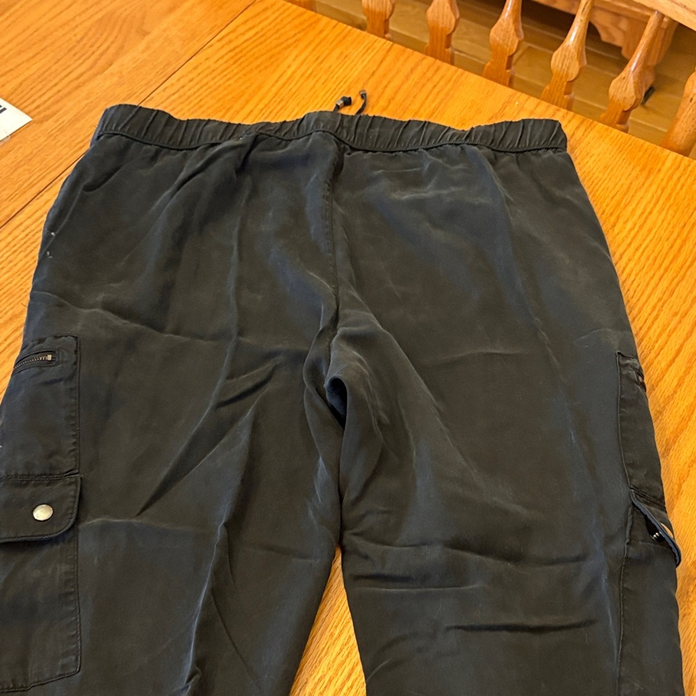 Banana Republic Black Cargo Jogger Pants - Picture 13 of 13
